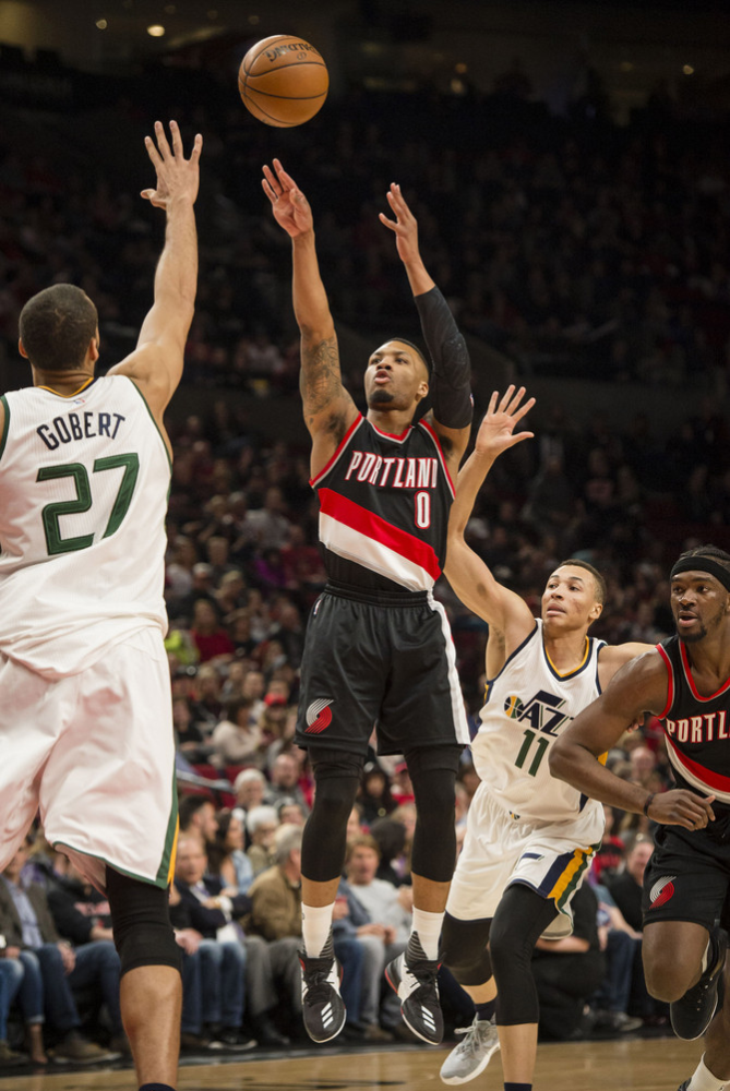  利拉德60分创生涯新高，开拓者加时惜败  