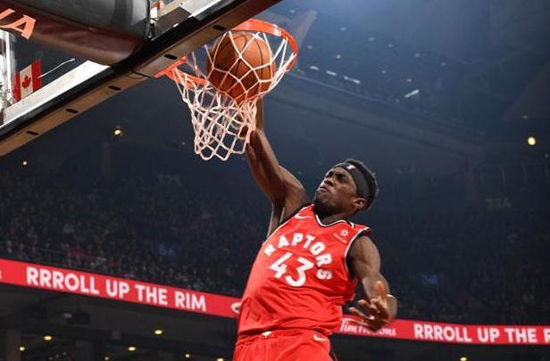  西亚卡姆全面发挥猛龙险胜老鹰